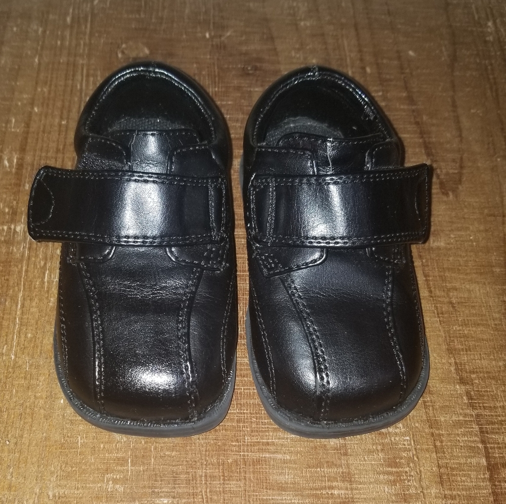 Teeny Toes Baby Dress Shoes Size 4